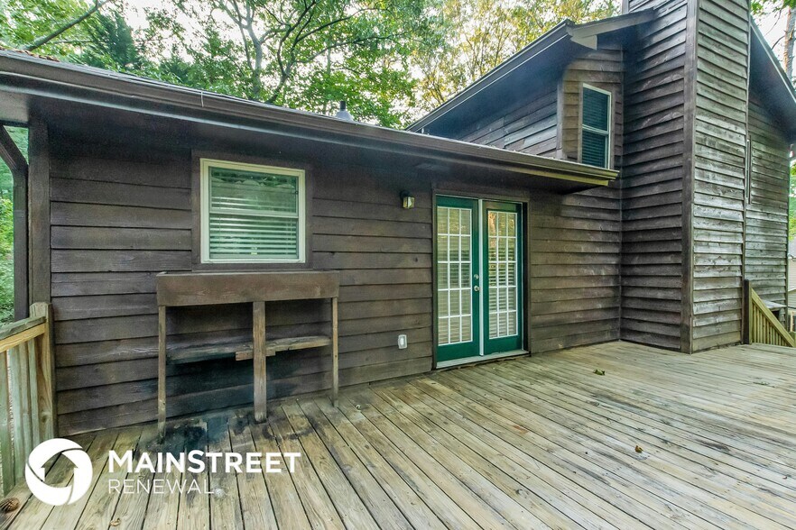 Building Photo - 181 Holly Ct