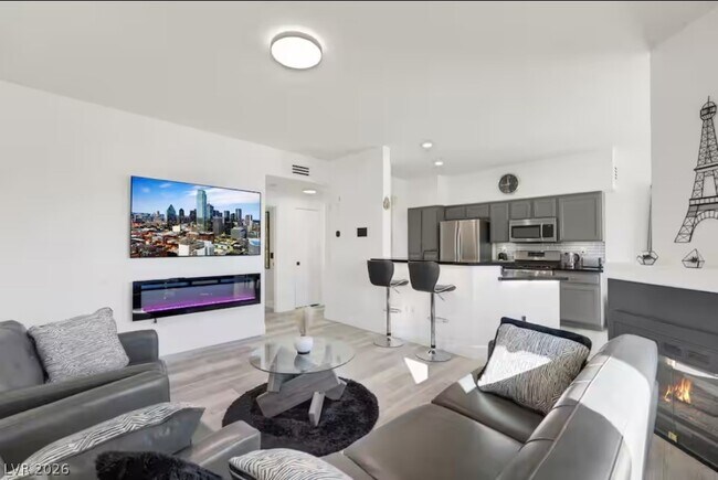 Building Photo - 8501 W University Ave