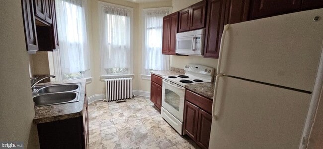 Building Photo - 434 Fairmont Ave