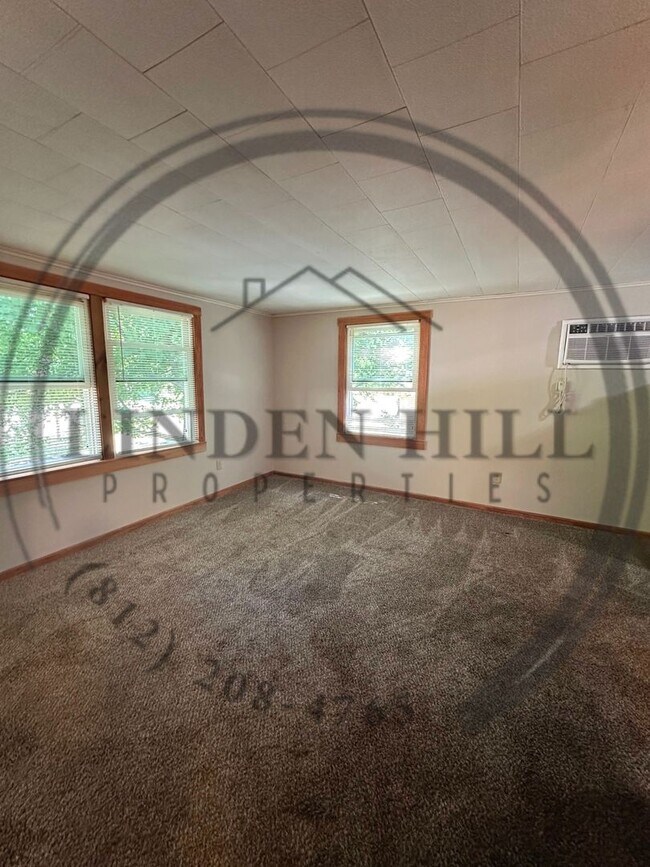 Building Photo - 707 3rd Ave