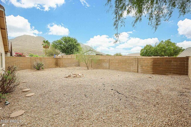 Building Photo - 6431 W Chisum Trail