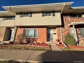 Building Photo - 9247 E Nassau Ave