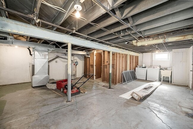 Building Photo - 1127 Cecelia Ave