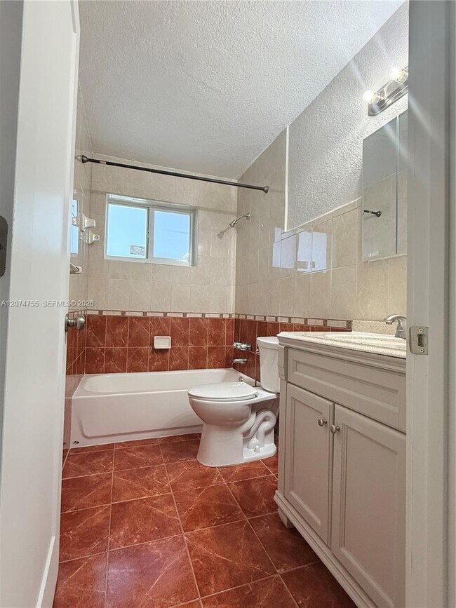 Building Photo - 336 NW 53rd St