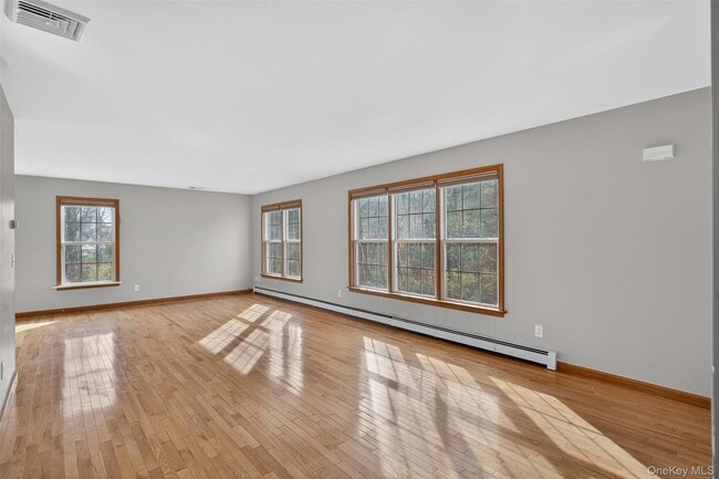 Building Photo - 98 Black Creek Rd