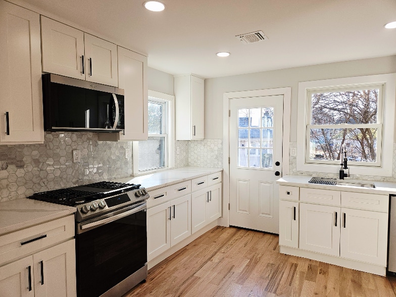 Building Photo - 149 Walnut St