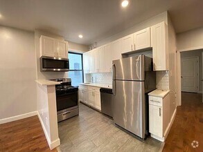 Building Photo - 2 bedroom in New York NY 10034