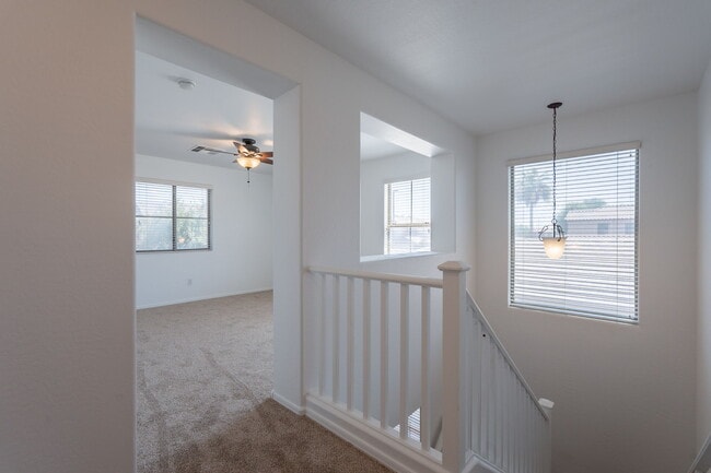 Building Photo - 4500 E Del Rio St