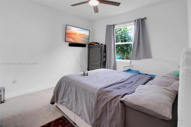 Building Photo - 1382 SE 26th Rd