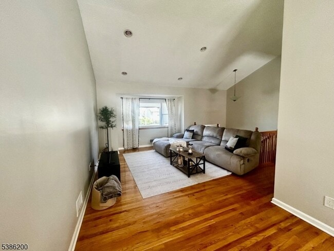 Building Photo - 119 Cindy Ct