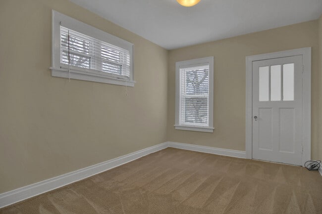Building Photo - (233) 7729-31 Gissler Ave