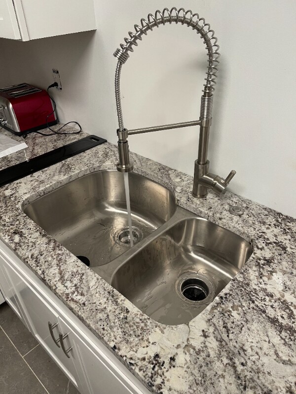 Building Photo - 1001 9th Ave