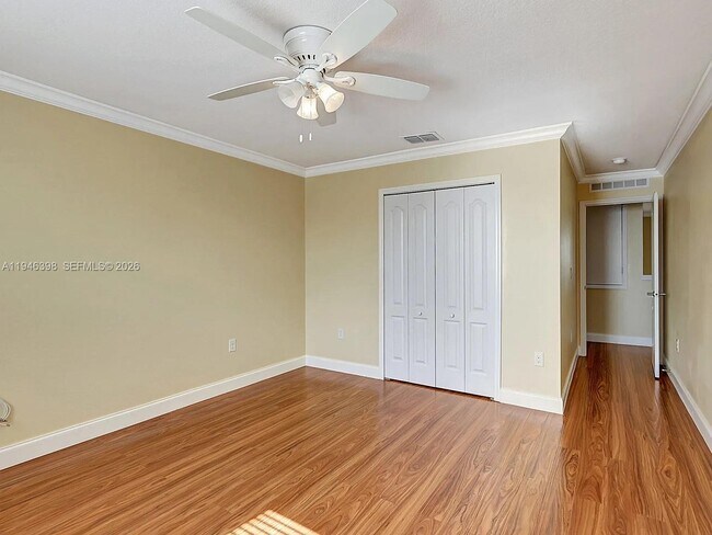 Building Photo - 1018 SW Eckard Ave