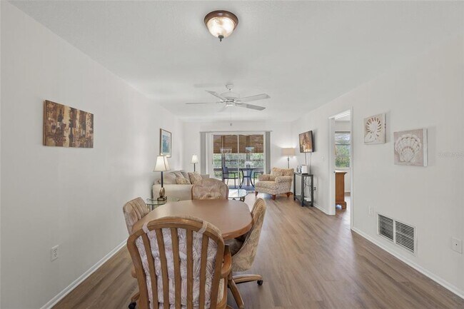 Building Photo - 708 S Tamiami Trl