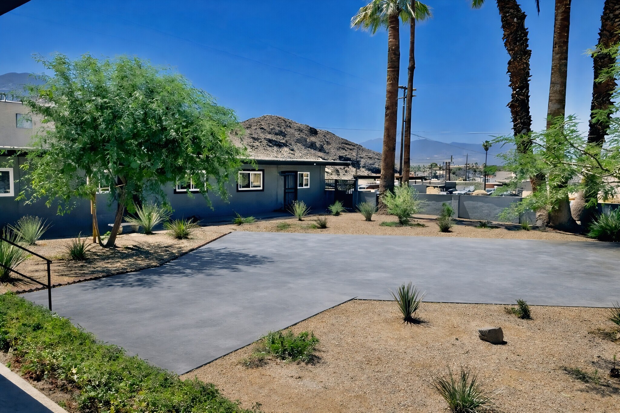 Building Photo - 36947 Melrose Dr