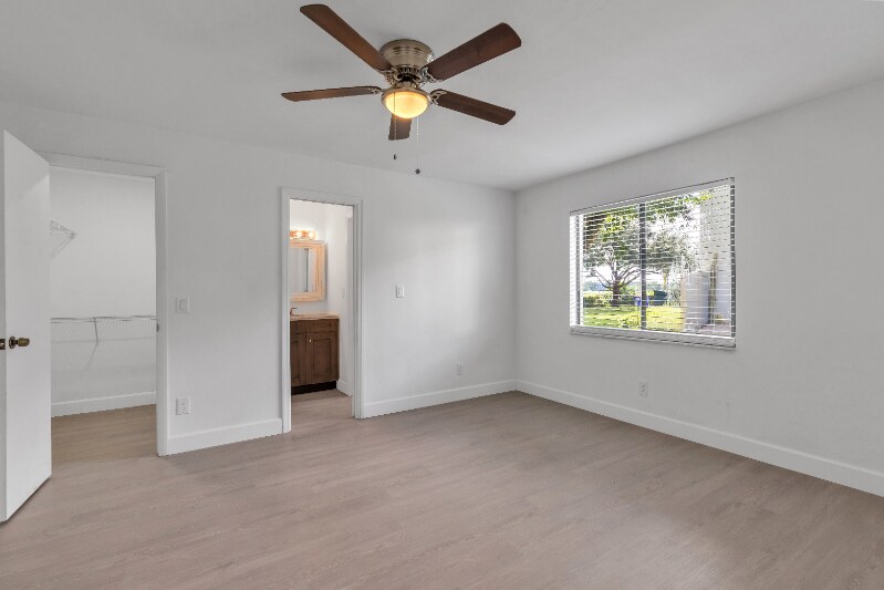 Building Photo - 26650 Southern Pines Dr