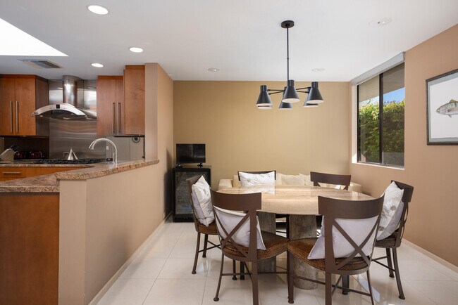 Building Photo - 52 Princeton Dr