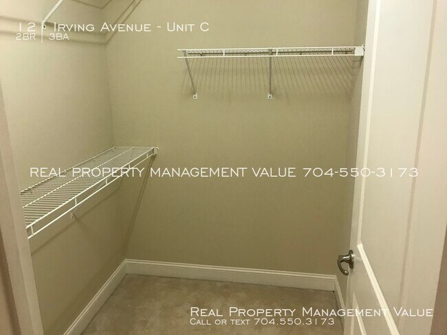 Building Photo - Two Bedroom Townhome in Legacy Village