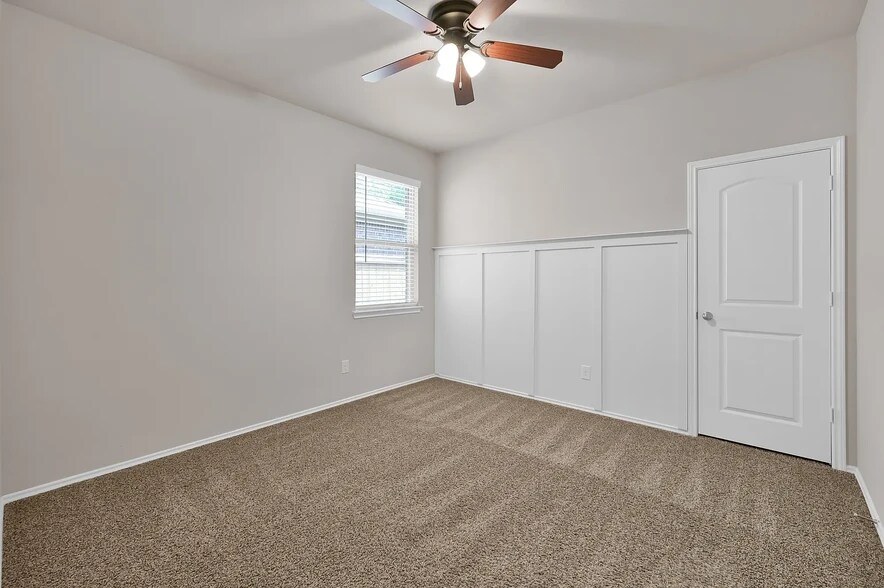 Building Photo - 16427 Rosary Pea Pl