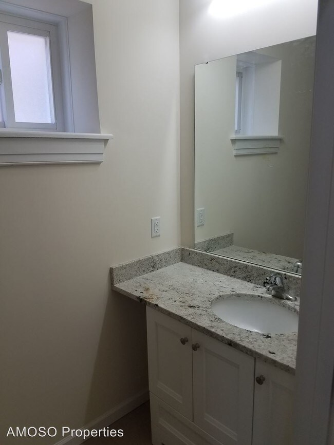 Building Photo - 3307 Texas Ave