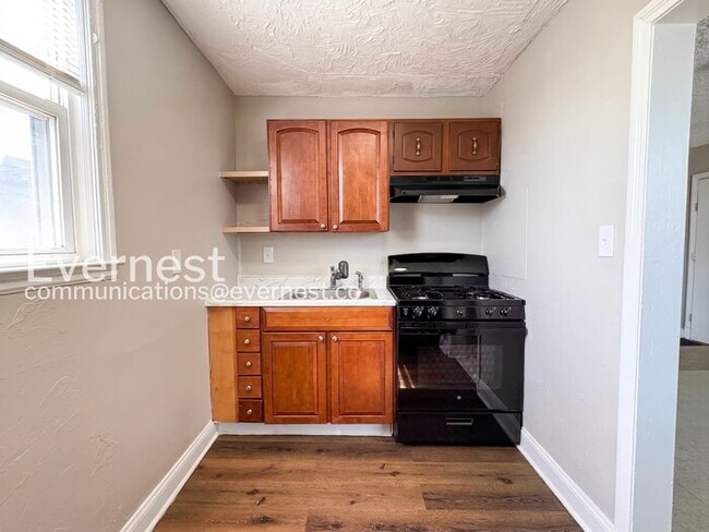 Building Photo - 1049 E Patapsco Ave