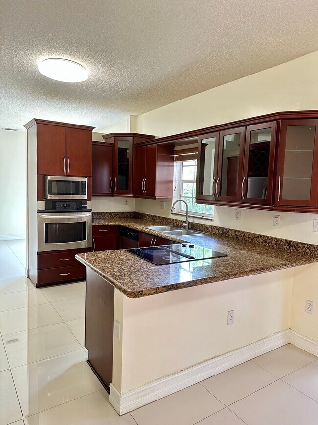 Building Photo - 5773 NW 99th Ave