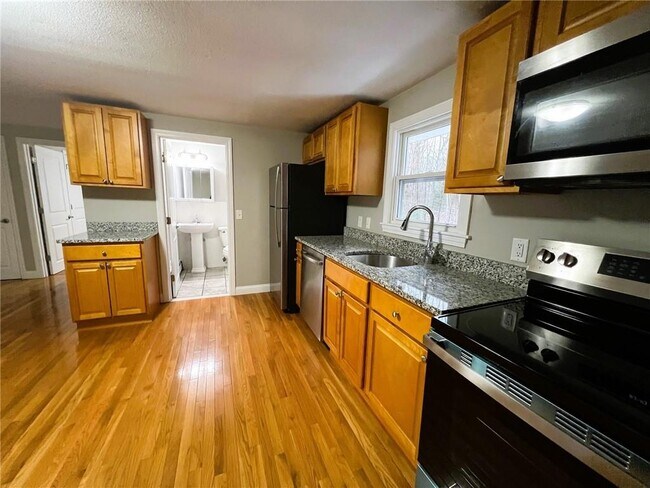 Building Photo - 361 Privilege St