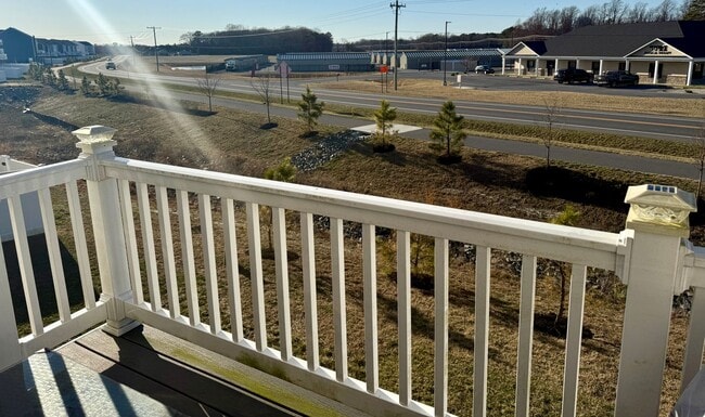 Building Photo - Plantation Lakes a golf community with numerous amenities for residents to enjoy.