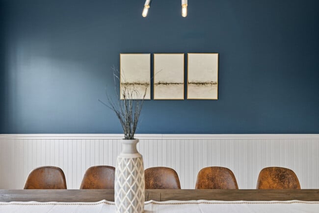 Building Photo - 321 Museum Village Rd