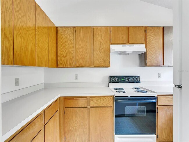 Building Photo - 8636 Drayton Ct