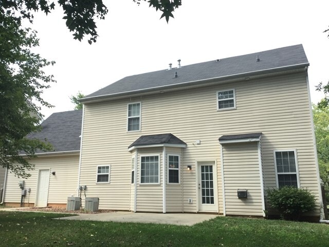 Building Photo - 154 Elrosa Rd