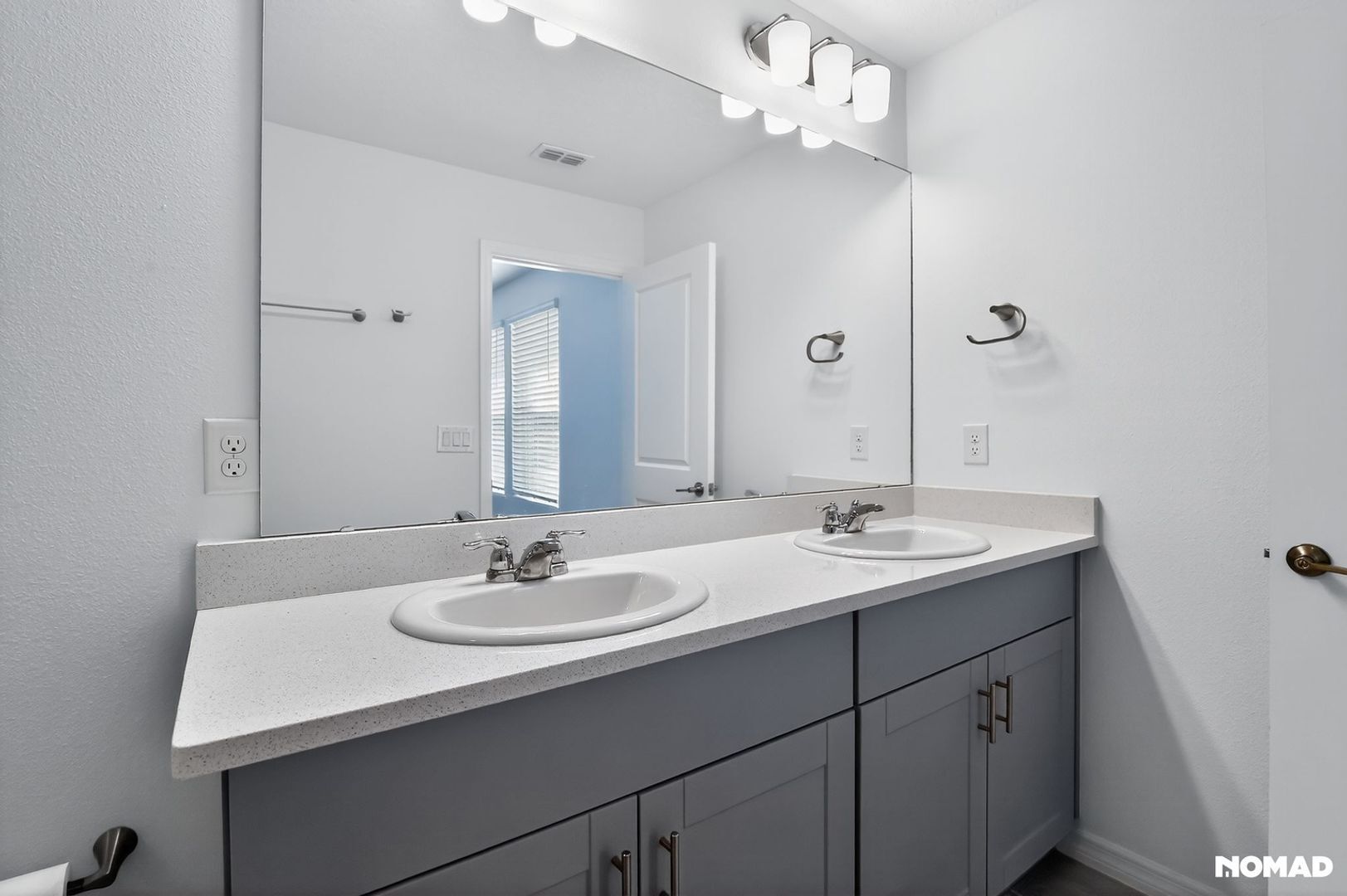 Building Photo - 316 Riverfront Wy