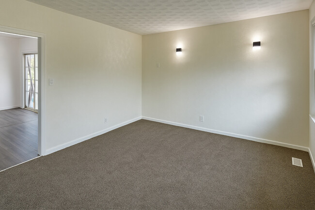 Building Photo - 1317 Fairview Ave