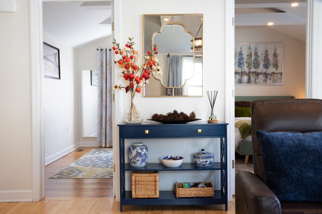 Building Photo - 29 Quintard Terrace