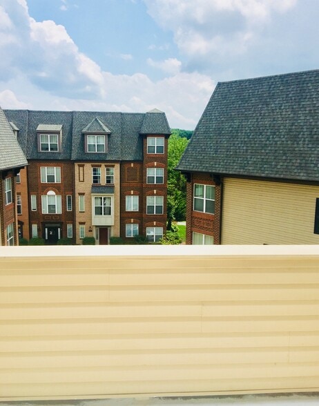 Building Photo - 1410 Wheyfield Dr