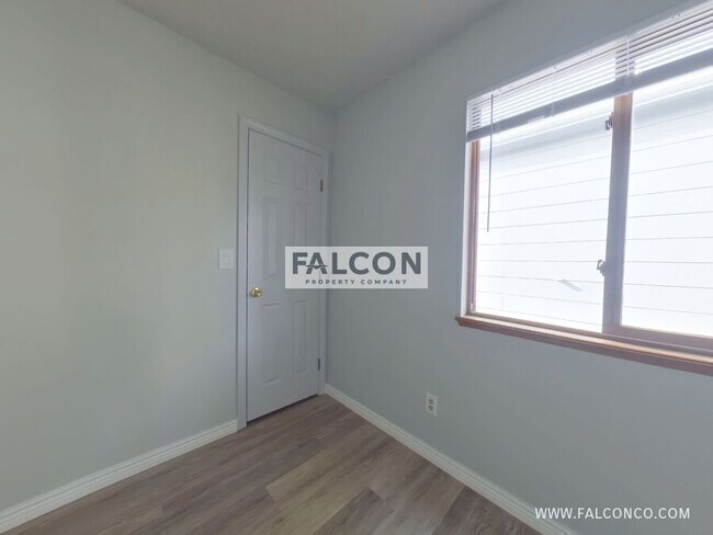 Building Photo - 5982 Corinth Dr