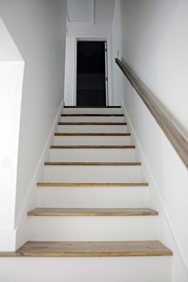 Building Photo - 217 Quince Alley