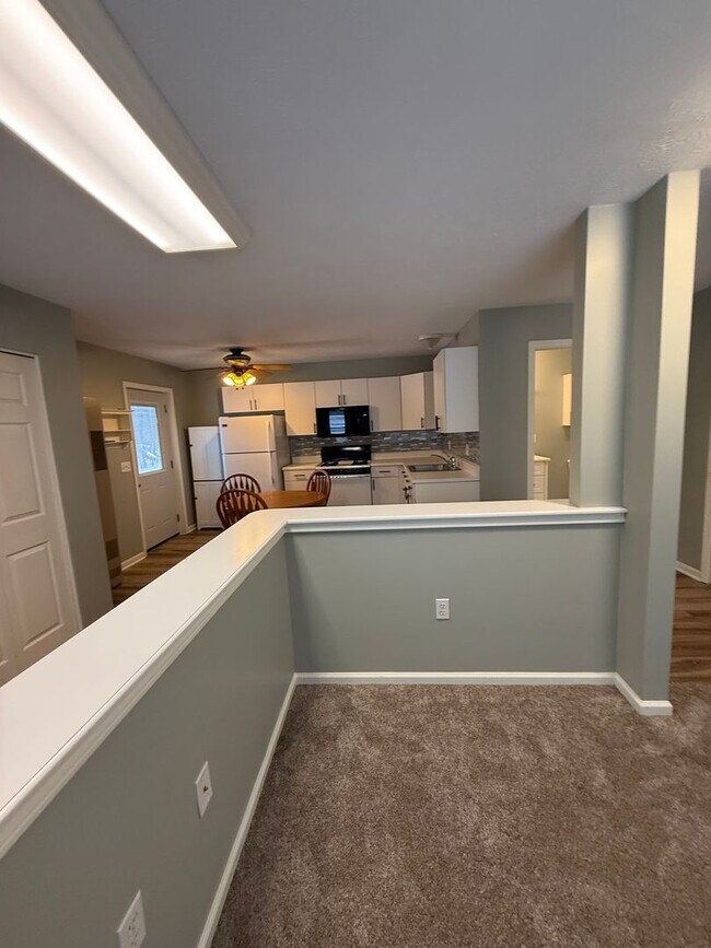 Building Photo - 5093 M-37