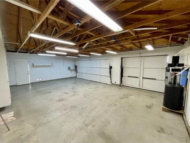 Building Photo - 31495 Corte Rimola