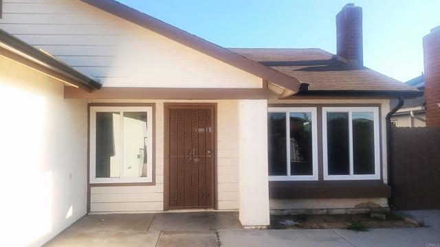 Building Photo - 7561 Skyline Dr