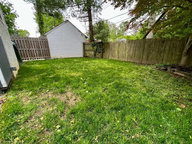 Building Photo - Gorgeous 3-Bedroom Home in Narberth! Avail...