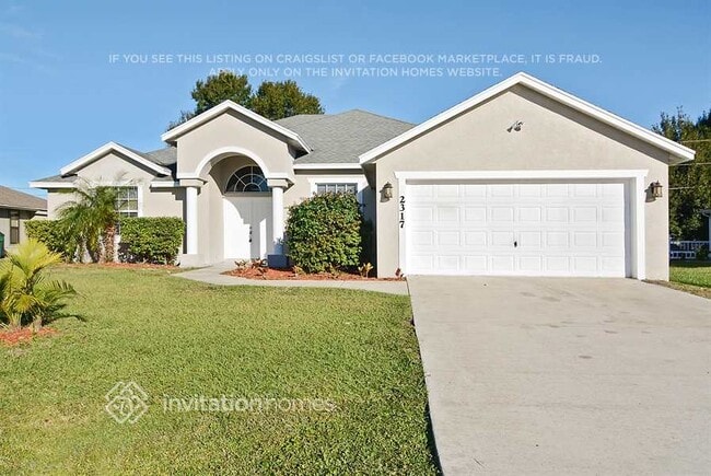 Building Photo - 2317 SW Fern Cir
