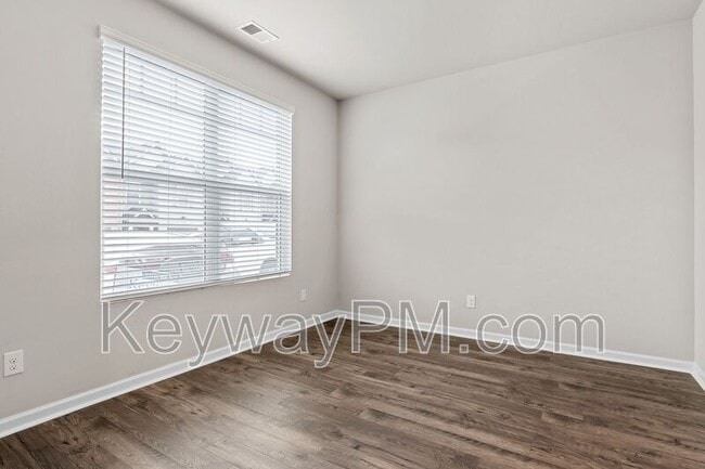 Building Photo - 2182 River Park Ct