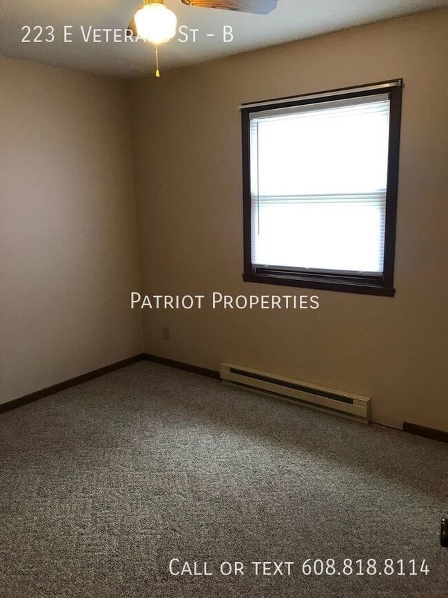 Building Photo - 2 bedroom/ 1 bath apartment in Tomah, WI