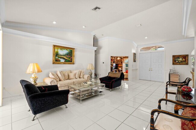 Building Photo - 15495 Rolling Meadows Cir