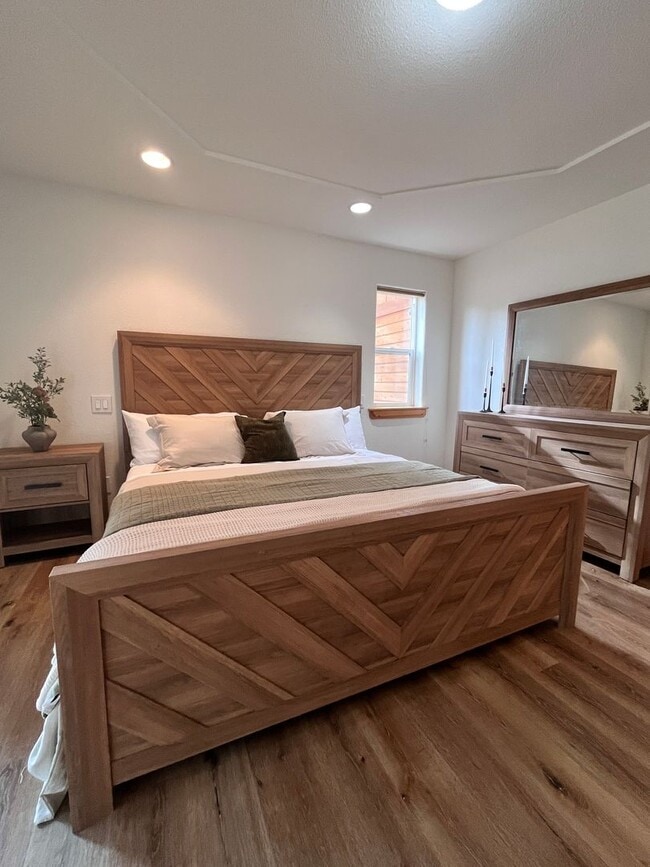 Building Photo - Flexible 3 month Lease available in Tahoe Donner - April, May, June