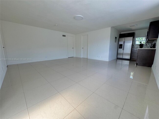 Building Photo - 5101 SW 112th Pl