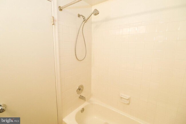 Building Photo - 5933 Grisby House Ct