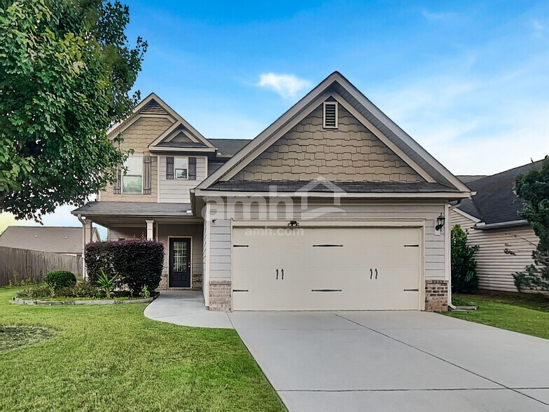 Primary Photo - 985 Donington Cir SE