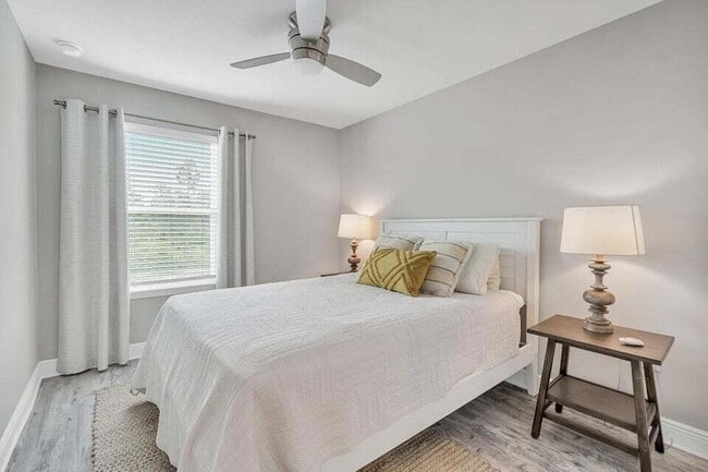 Building Photo - 89 Crossing Ln